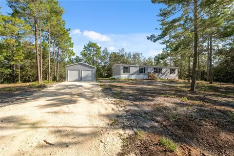 7719 W Taffeta Ln, Dunnellon, FL 34433