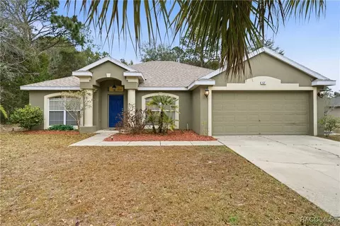 57 Pine Dr, Homosassa, FL 34446