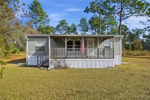 4403 N Elm Dr, Crystal River, FL 34428