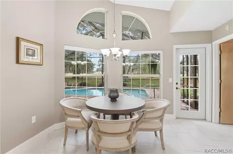 Dining - 226 E Hartford St, Hernando, FL 34442 photo 2 of 2