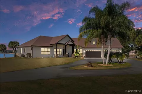 9295 E Peachtree Ln, Inverness, FL 34450