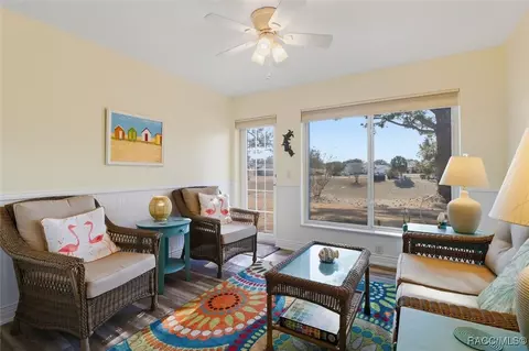 Living - 802 E Hillsborough Ct, Hernando, FL 34442 photo 5 of 7