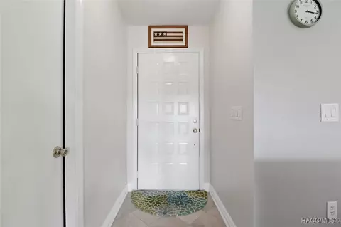 Entry Way - 802 E Hillsborough Ct, Hernando, FL 34442 photo 2 of 3