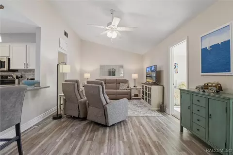 Living - 802 E Hillsborough Ct, Hernando, FL 34442 photo 1 of 7