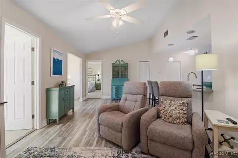 Living - 802 E Hillsborough Ct, Hernando, FL 34442 photo 4 of 7