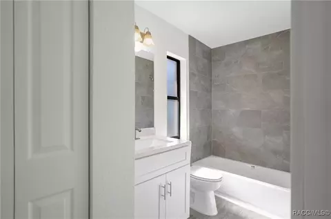 Bath - 105 E Harvard St, Inverness, FL 34452 photo 3 of 4