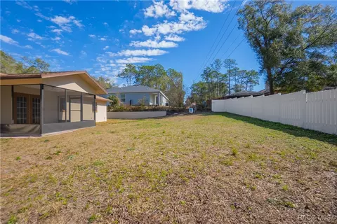 Exterior - 105 E Harvard St, Inverness, FL 34452 photo 5 of 5