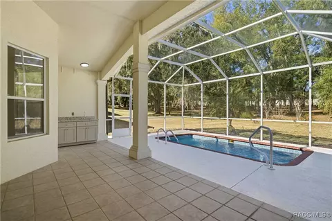 Exterior - 335 W Doerr Path, Hernando, FL 34442 photo 2 of 8