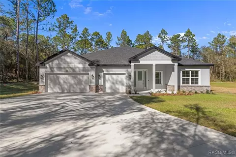 Exterior - 1215 E Getty Ln, Hernando, FL 34442 photo 9 of 12