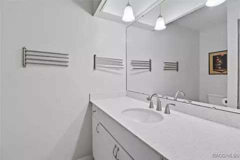 Bath - 791 E Hartford St #1B, Hernando, FL 34442 photo 4 of 5