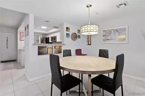 Dining - 791 E Hartford St #1B, Hernando, FL 34442 photo 2 of 2