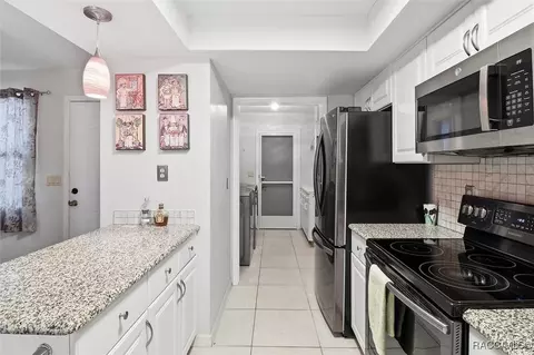 Kitchen - 791 E Hartford St #1B, Hernando, FL 34442 photo 3 of 7