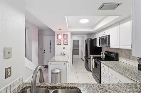 Kitchen - 791 E Hartford St #1B, Hernando, FL 34442 photo 7 of 7