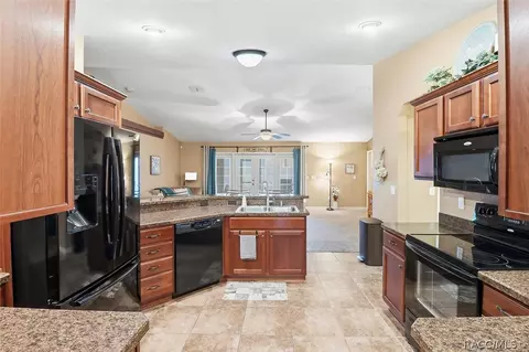 Kitchen - 2303 SE 22nd Loop, Ocala, FL 34471 photo 1 of 4