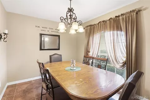 Dining - 2303 SE 22nd Loop, Ocala, FL 34471 photo 1 of 1