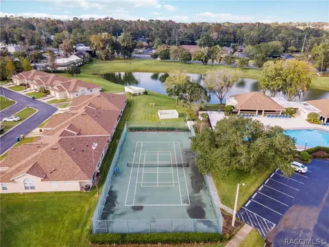View/Area - 2303 SE 22nd Loop, Ocala, FL 34471 photo 2 of 12