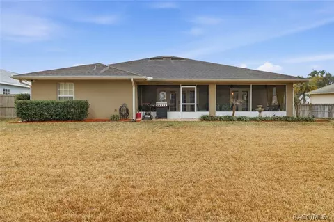 Exterior - 2303 SE 22nd Loop, Ocala, FL 34471 photo 5 of 13