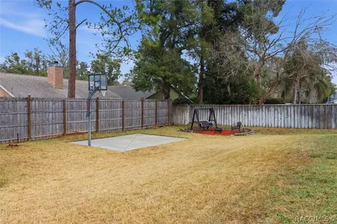 Exterior - 2303 SE 22nd Loop, Ocala, FL 34471 photo 7 of 13