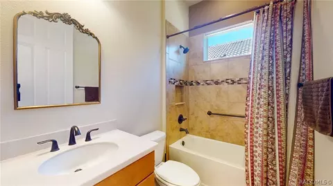 Bath - 1349 W Quentin Ln, Hernando, FL 34442 photo 3 of 3