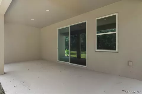 Exterior - 1565 W Pearson St, Hernando, FL 34442 photo 4 of 8