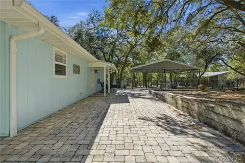 Exterior - 1405 E Amberjack Dr, Hernando, FL 34442 photo 5 of 28