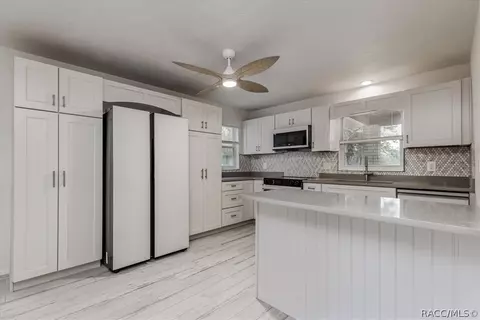 Kitchen - 2180 N Trucks Ave, Hernando, FL 34442 photo 1 of 4
