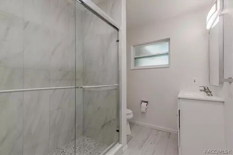 Bath - 2180 N Trucks Ave, Hernando, FL 34442 photo 2 of 2