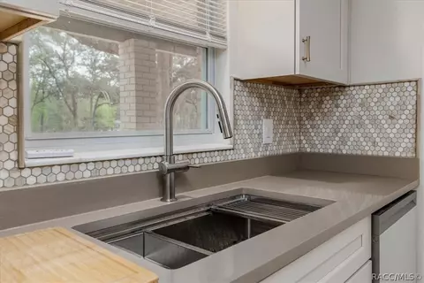 Kitchen - 2180 N Trucks Ave, Hernando, FL 34442 photo 4 of 4