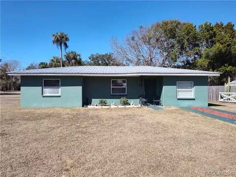 50 Risher Ave, Inglis, FL 34449