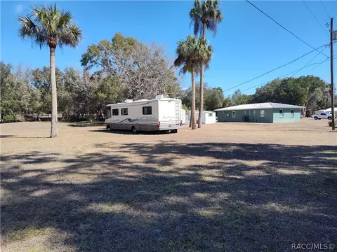 Exterior - 50 Risher Ave, Inglis, FL 34449 photo 4 of 4