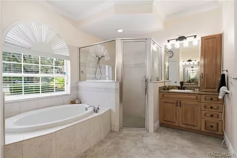 Bath - 4480 E Van Ness Rd, Hernando, FL 34442 photo 2 of 5