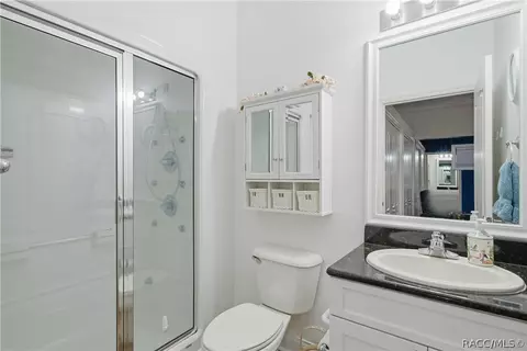Bath - 4480 E Van Ness Rd, Hernando, FL 34442 photo 4 of 5
