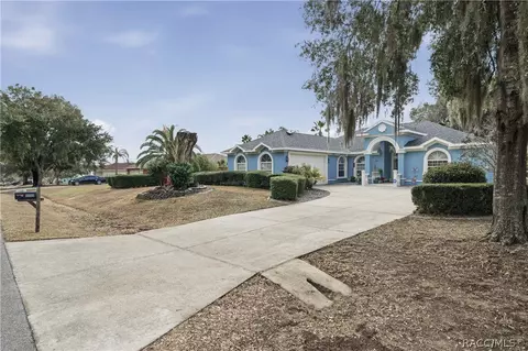 Exterior - 4480 E Van Ness Rd, Hernando, FL 34442 photo 2 of 16