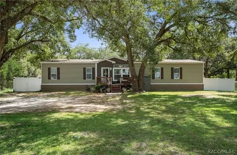 6310 W Orange Ln, Crystal River, FL 34429