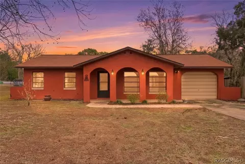 2341 S Whitier Pt, Homosassa, FL 34448