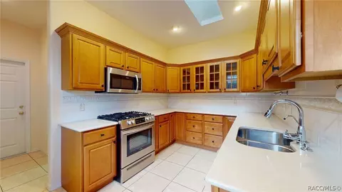 Kitchen - 2025 N Gibson Pt, Hernando, FL 34442 photo 1 of 4