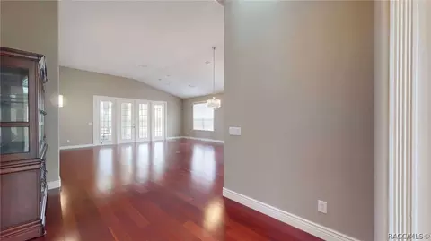 Entry Way - 2025 N Gibson Pt, Hernando, FL 34442 photo 2 of 6