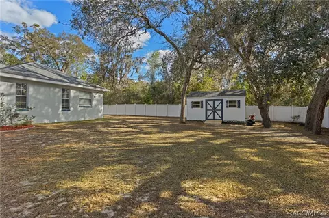 Exterior - 1380 E Silver Thorn Loop, Hernando, FL 34442 photo 3 of 11