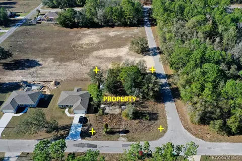 941 W Cadima Pl, Citrus Springs, FL 34434