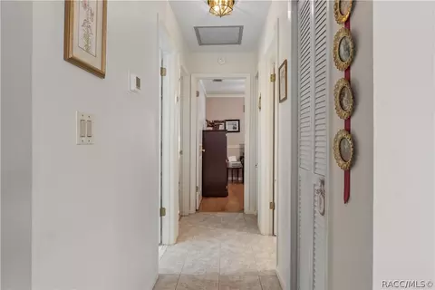 Entry Way - 305 W Chase St, Hernando, FL 34442 photo 2 of 2