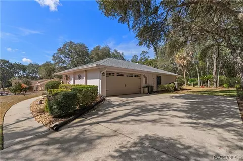 Exterior - 305 W Chase St, Hernando, FL 34442 photo 15 of 16
