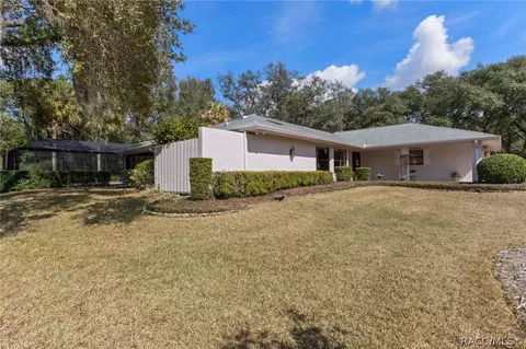 Exterior - 305 W Chase St, Hernando, FL 34442 photo 14 of 16