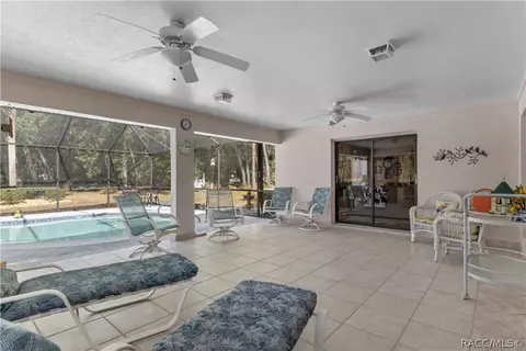 Exterior - 305 W Chase St, Hernando, FL 34442 photo 4 of 16