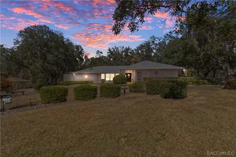 305 W Chase St, Hernando, FL 34442