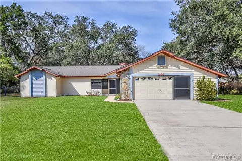1299 Stallings Ave, Spring Hill, FL 34609