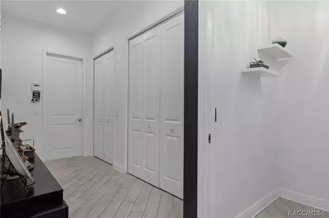 Entry Way - 1224 W Labrador Ct, Hernando, FL 34442 photo 4 of 5