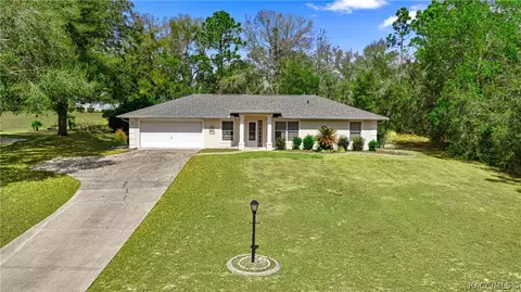 2003 E Cambridge Ln, Inverness, FL 34453