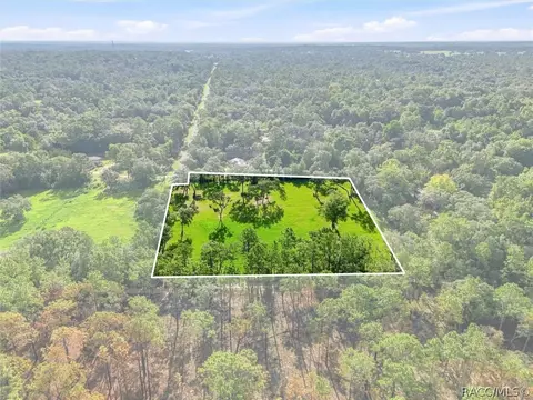 2720 E Fawn Ct, Inverness, FL 34452