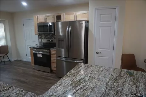 Kitchen - 1933 W Union St, Hernando, FL 34442 photo 2 of 3