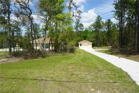 Exterior - 1933 W Union St, Hernando, FL 34442 photo 2 of 14